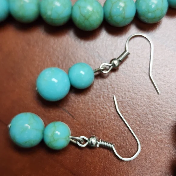 Vintage Chunky Faux Turquoise Beaded Statement Necklace and Pierced Earring Set - Picture 6 of 9